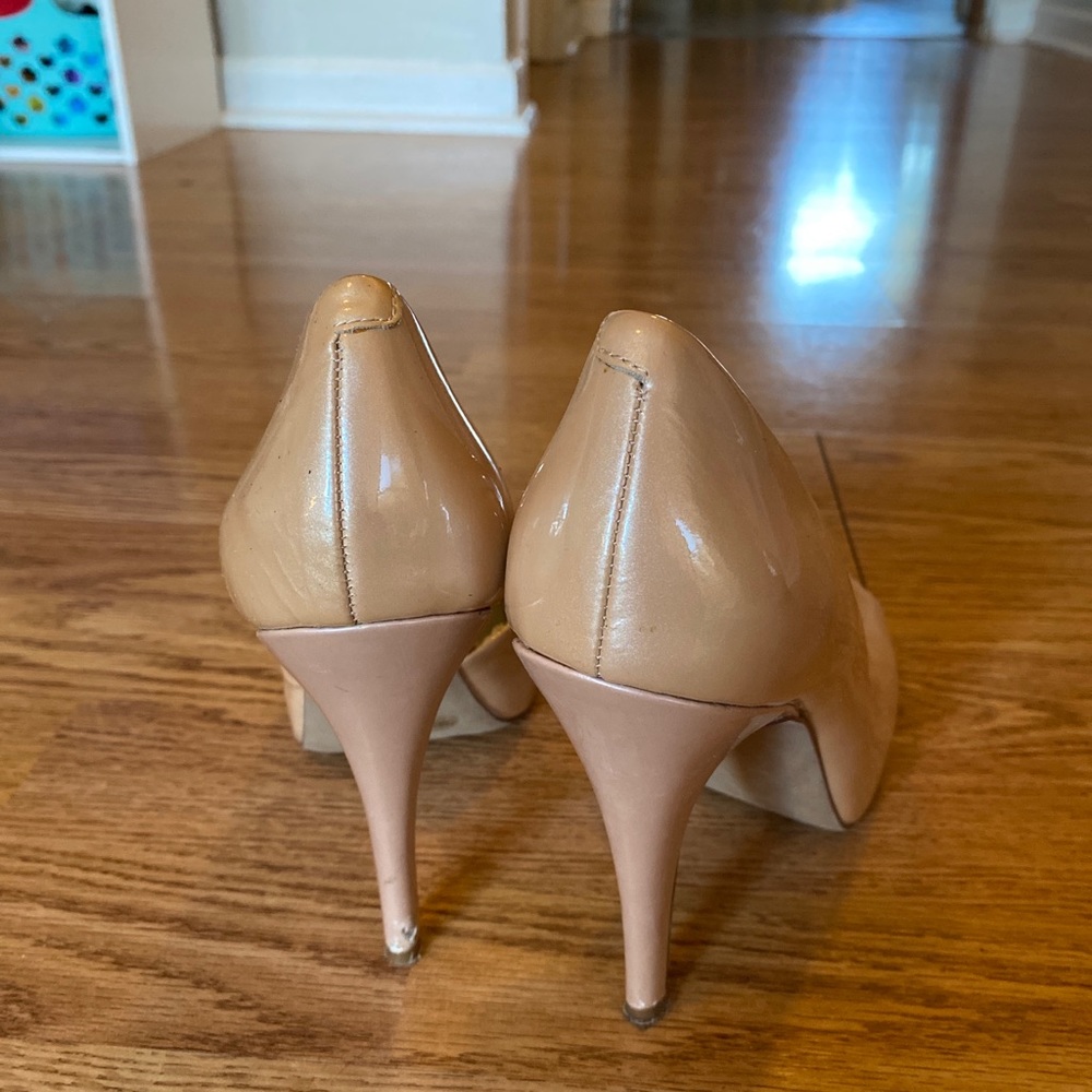 Jessica Simpson heels - Picture 3 of 5